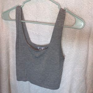 grey tank top